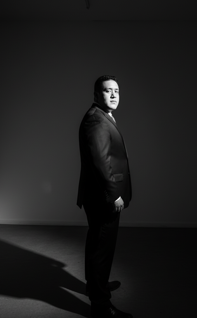 Angel Méndez Aguilar en la sección de contacto